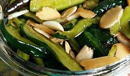 小脆瓜是乳瓜吗怎么吃,乳瓜的别称，美味吃法大揭秘