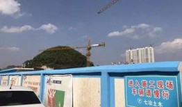 塔吊女司机吃瓜,揭秘工地上的“神秘现象”